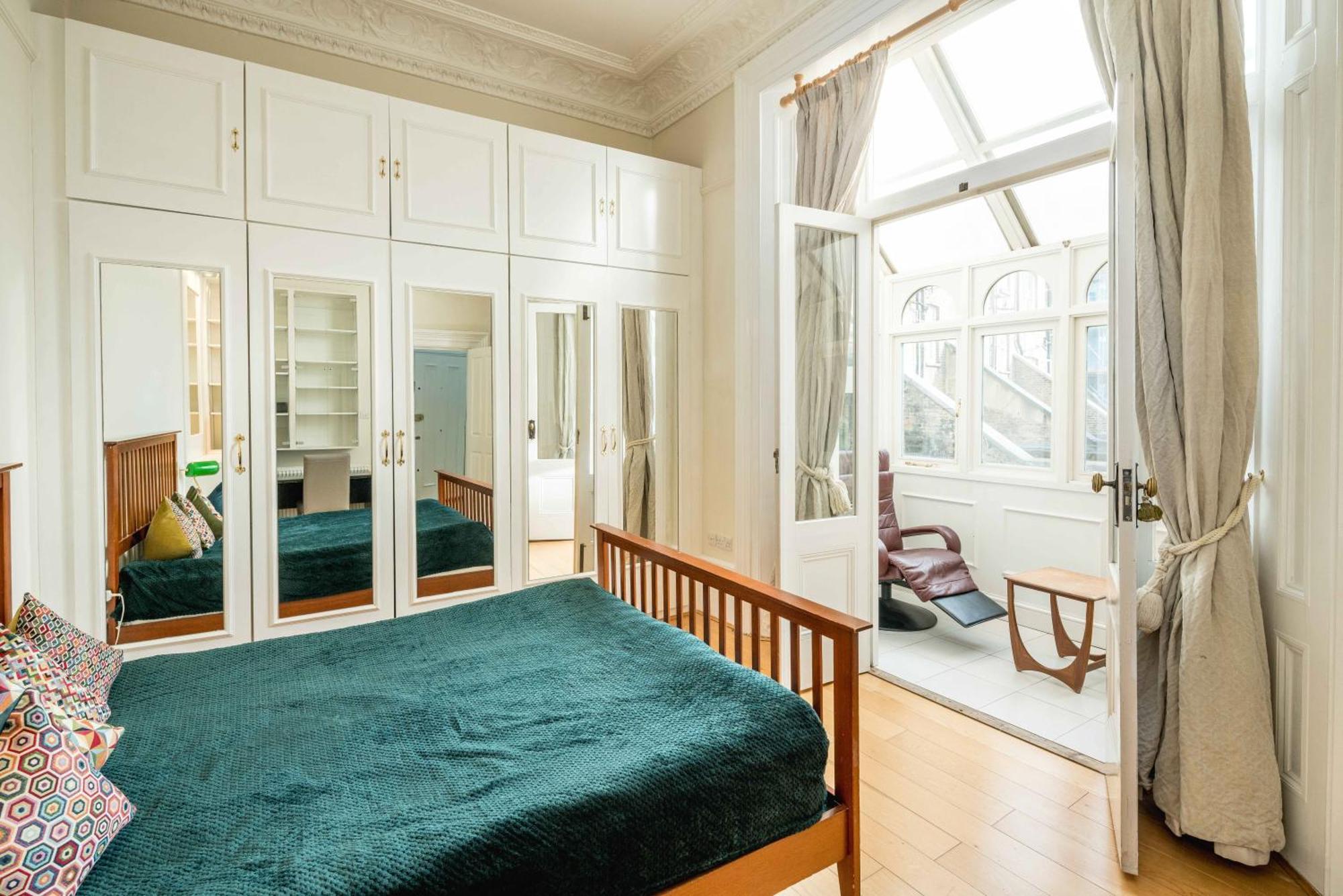 Four Beds By The Station Apartment London Ngoại thất bức ảnh