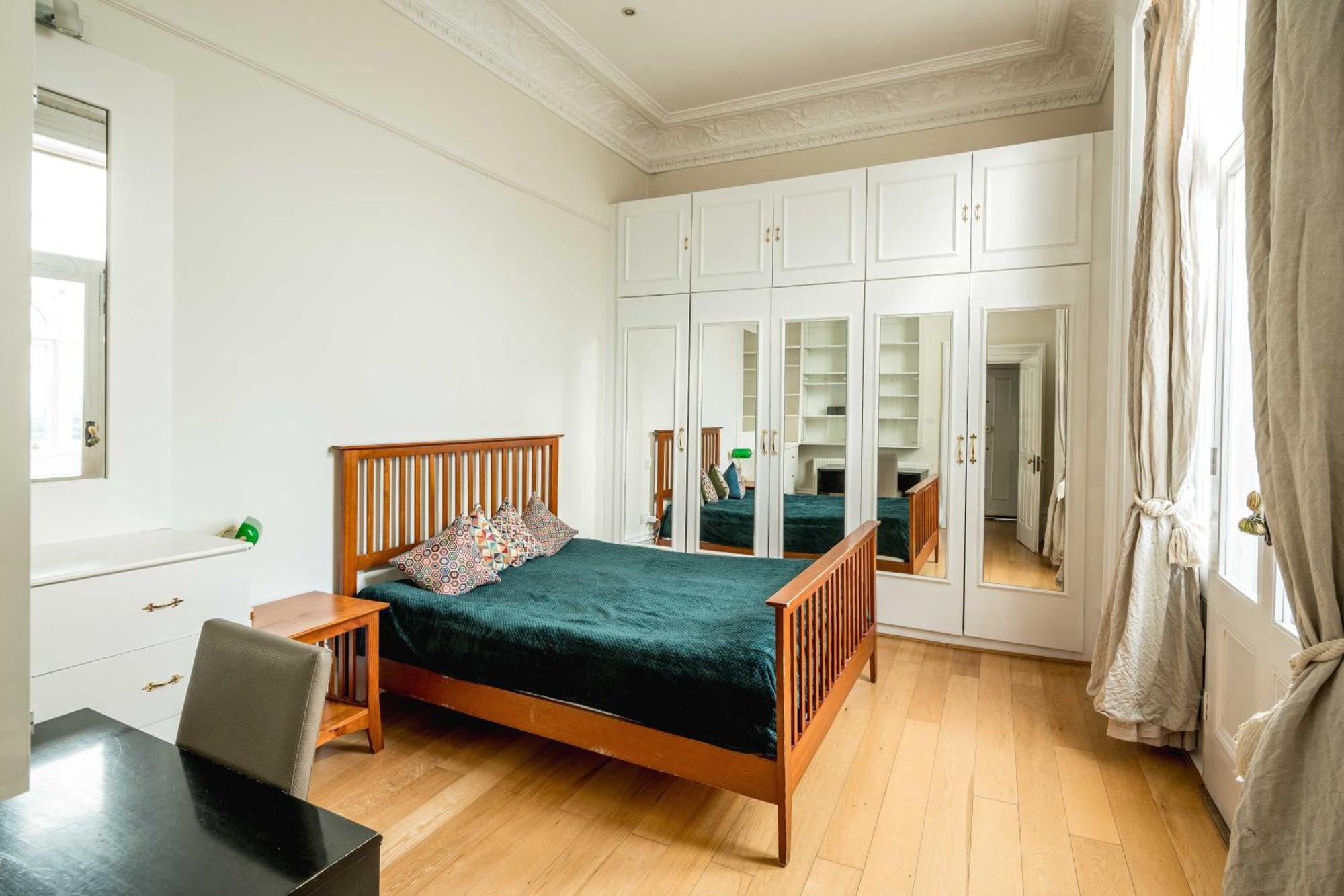 Four Beds By The Station Apartment London Ngoại thất bức ảnh